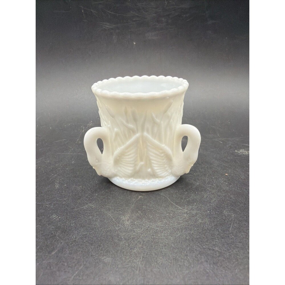 Westmoreland Three Swans & Cattails Milk Glass Toothpick Holder | Vintage